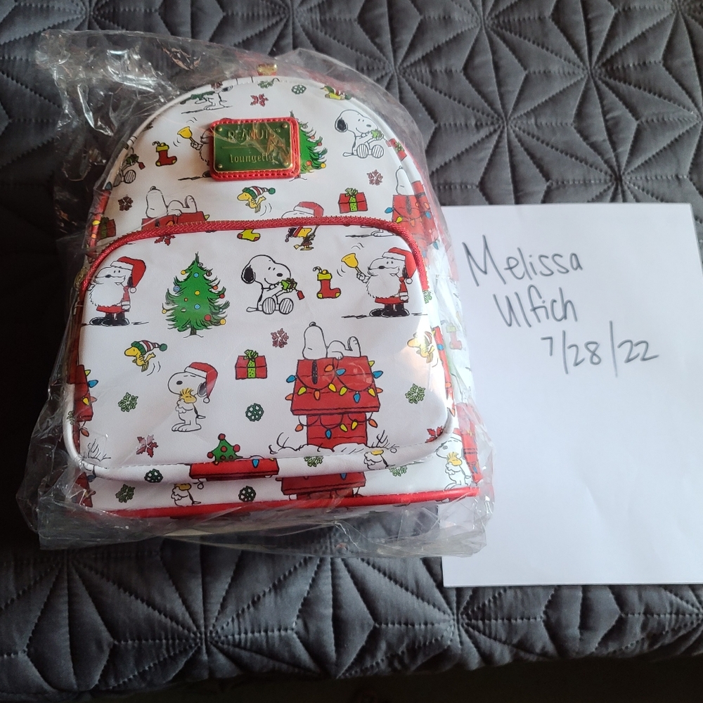 Loungefly Snoopy Christmas - Picture 2 of 4